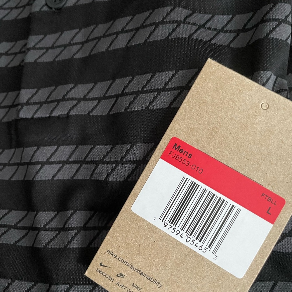 Nike Men's Black Patterned Shirt